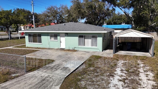 Photo - 3111 26th St W