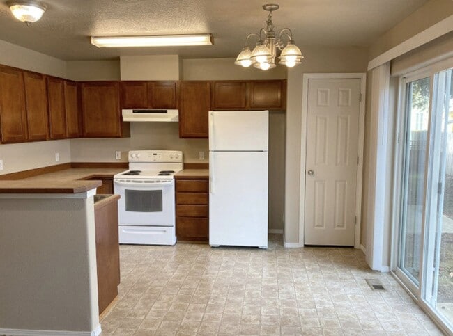 Photo - 114 N Bowdish Rd Unit C