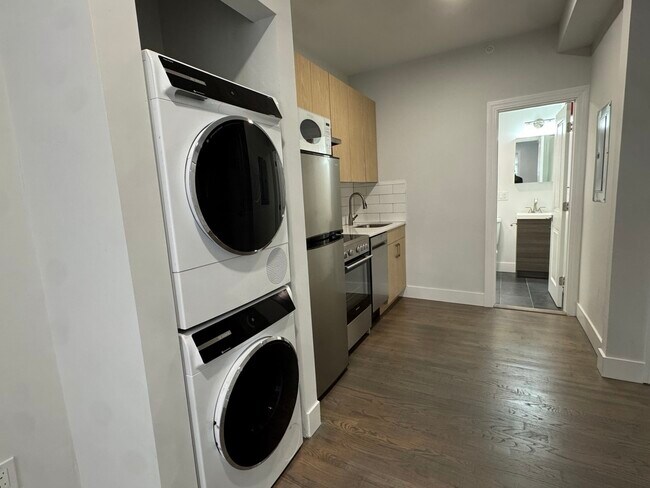 Photo - 276 Newbury St Unidad 10