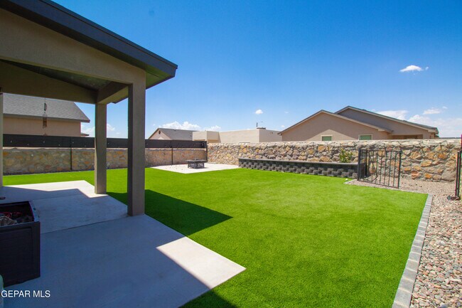 Photo - 13909 Summer View Ave
