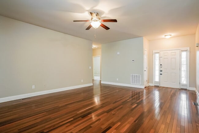 Photo - 20 Tia Circle