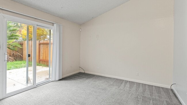 Photo - 2 STORY DUPLEX LOCATED IN FAIRFIELD