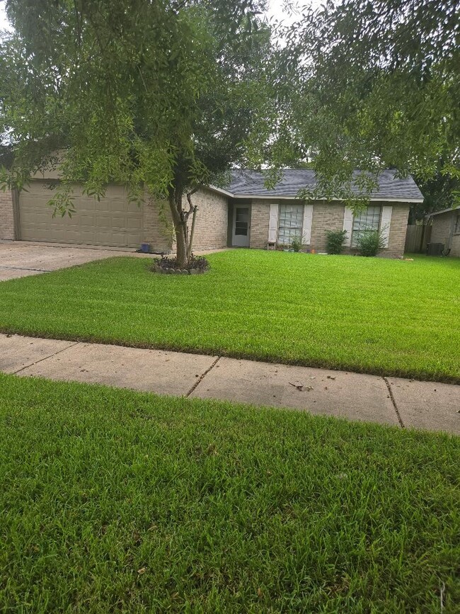 Building Photo - 15803 Munson Ln Rental