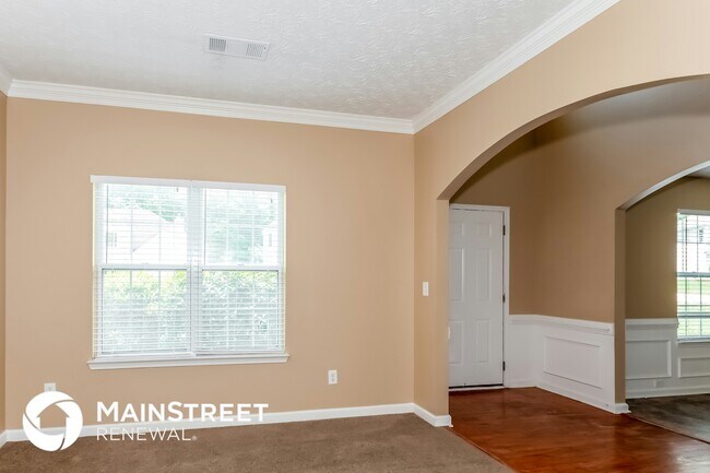 Photo - 410 Concord Cir