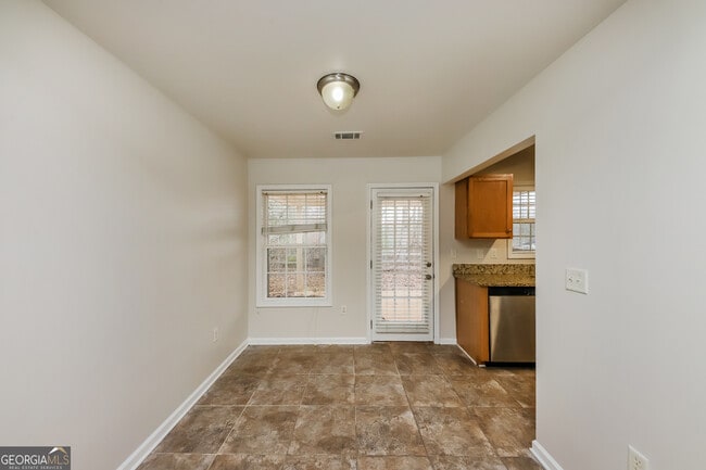 Photo - 102 Rocky Branch Way