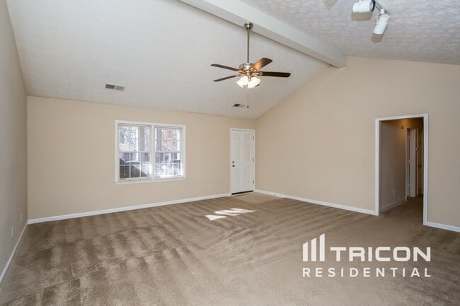 Photo - 1631 Quail Run SW