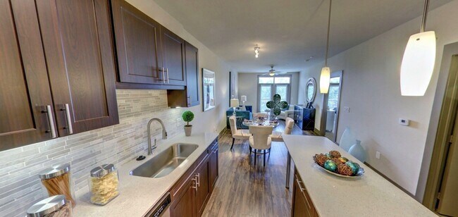Building Photo - 2033 S Gessner Rd Unit 2302 Rental