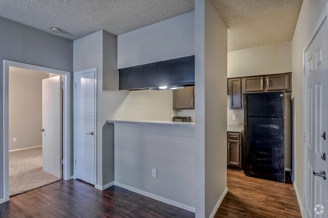 1BR, 1BA - 600 SF A1 - Kitchen