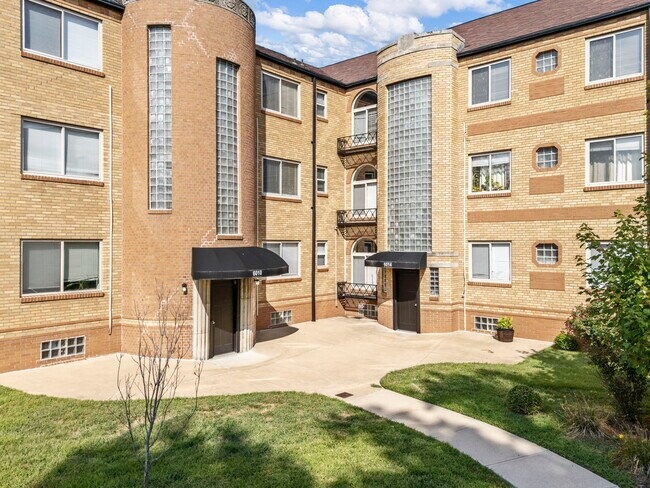 6010-20 S Kingshighway