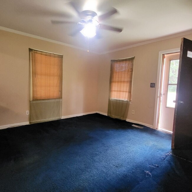 Photo - 116 N Elm St