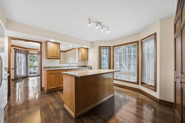 Photo - 5711 Fox Gate Ln