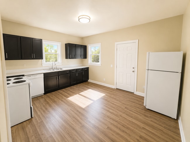 Photo - 202 N Brookfield St