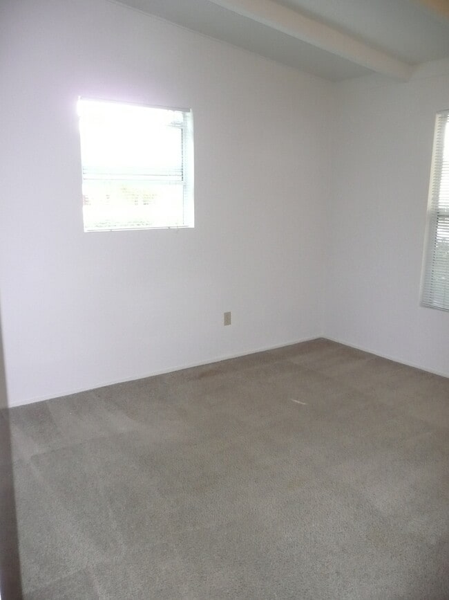 Photo - 1205 Duke Dr