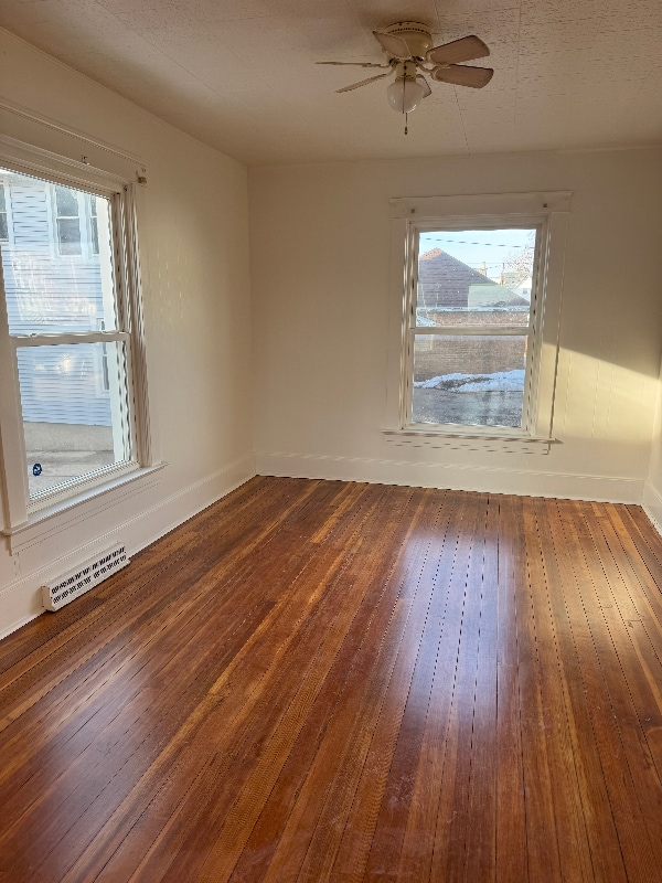 Photo - 325 W Grand Ave