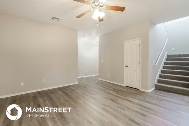 Photo - 2030 Bradford Ln