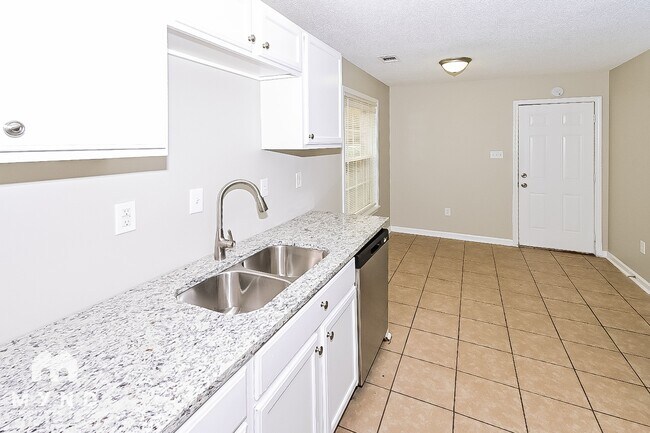 Photo - 7792 Lowrance Rd