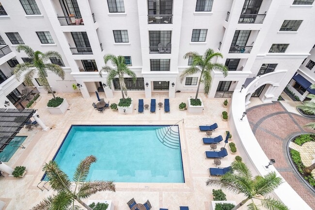 Building Photo - 233 S Federal Hwy Unit 604