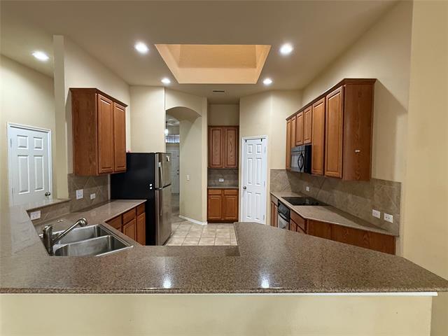 Photo - 7529 Rockyridge Dr