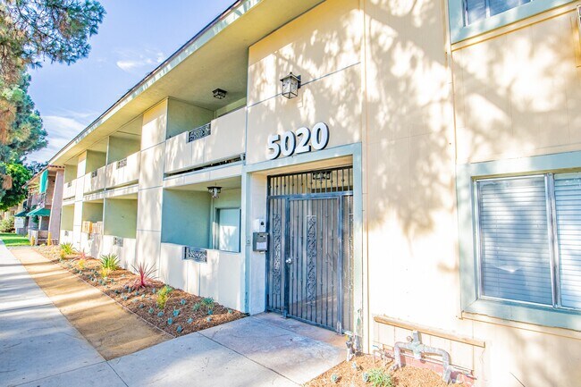 Tujunga Apartments
