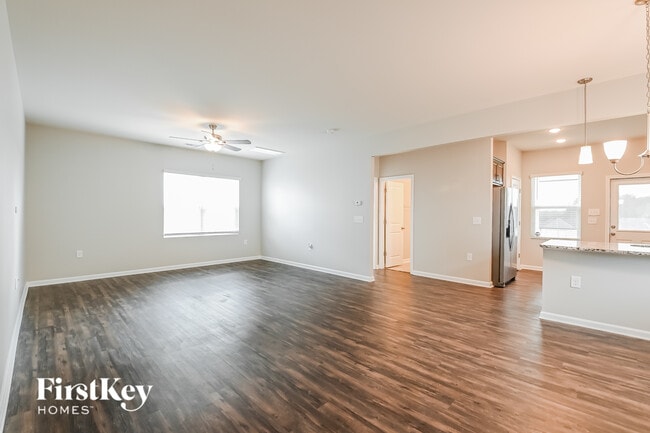 Photo - 2114 Attend Xing