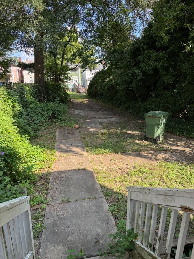 Building Photo - Beautiful two story North side home Availa...