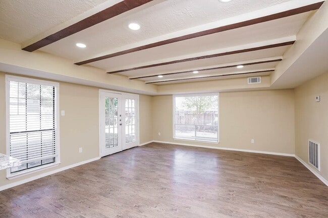 Photo - 4402 Dawn Creek Ln