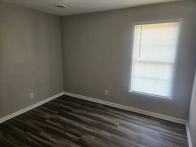 Photo - 55 Belmont Ct