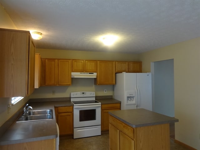 Fotografía del edificio - 5635 Tarben Woods Ct