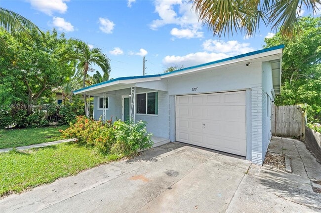 Photo - 1205 NE 5th Ave