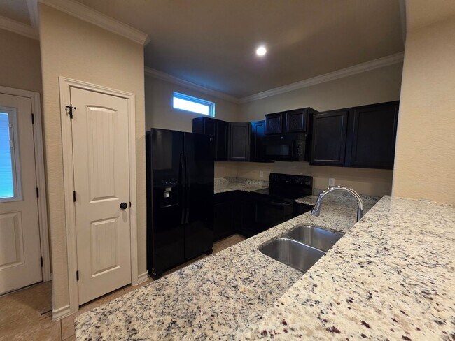 Photo - 6838 Lakeview Dr. Unidad 101