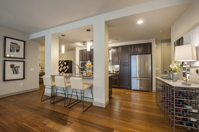 High Ceilings, Higher Living - High Ceilings, Higher Living Unidad PRS2
