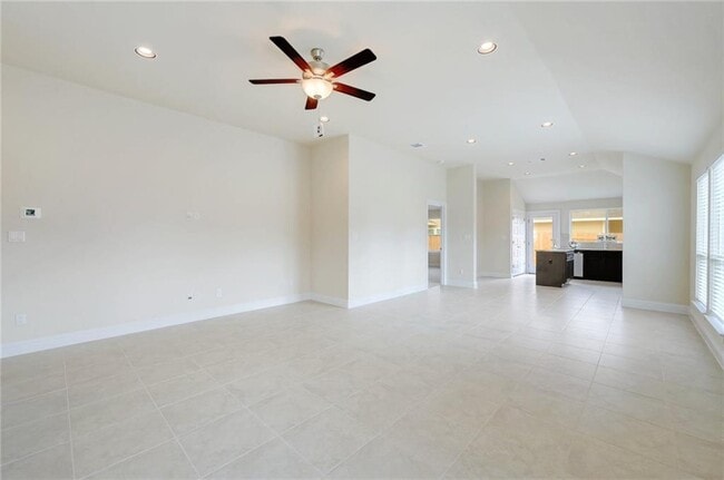 Photo - 108 White Dunes Dr