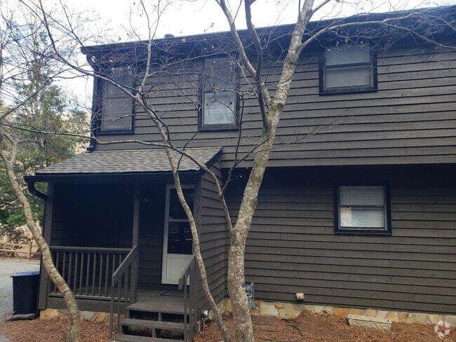 Building Photo - Come Home to the Cartecay