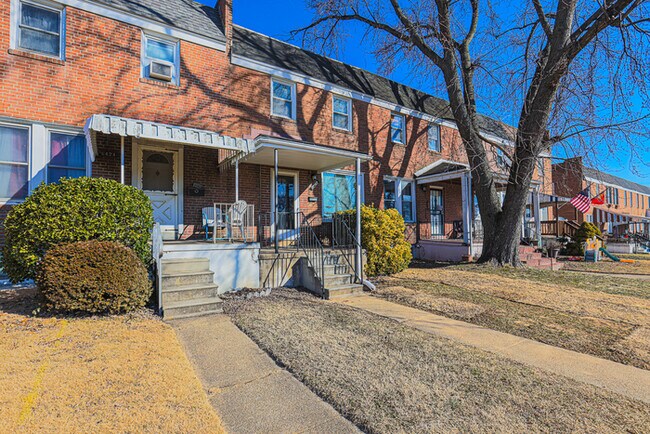 Building Photo - 3 Bedroom Beautiful Townhome