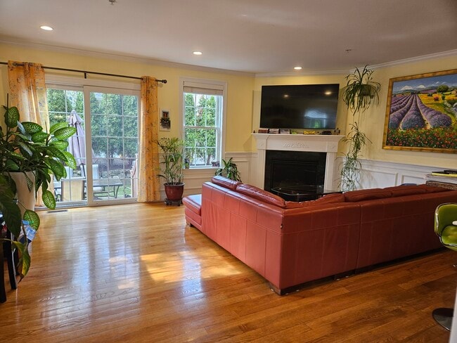 Photo - 19 Lawndale St Townhome
