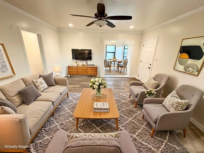 Building Photo - Updated 3 bed 2 bath duplex in Temple City Rental