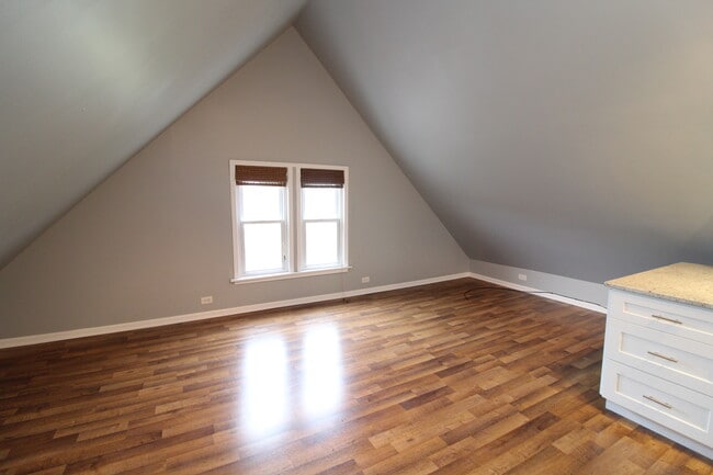Photo - 3732 N Ashland Ave Unit 3