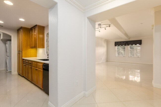 301 W G St Unit 314