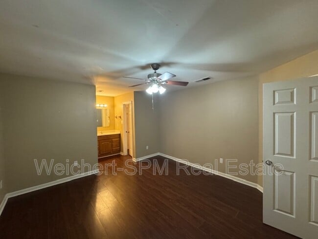 Photo - 6607 Sungate Dr S