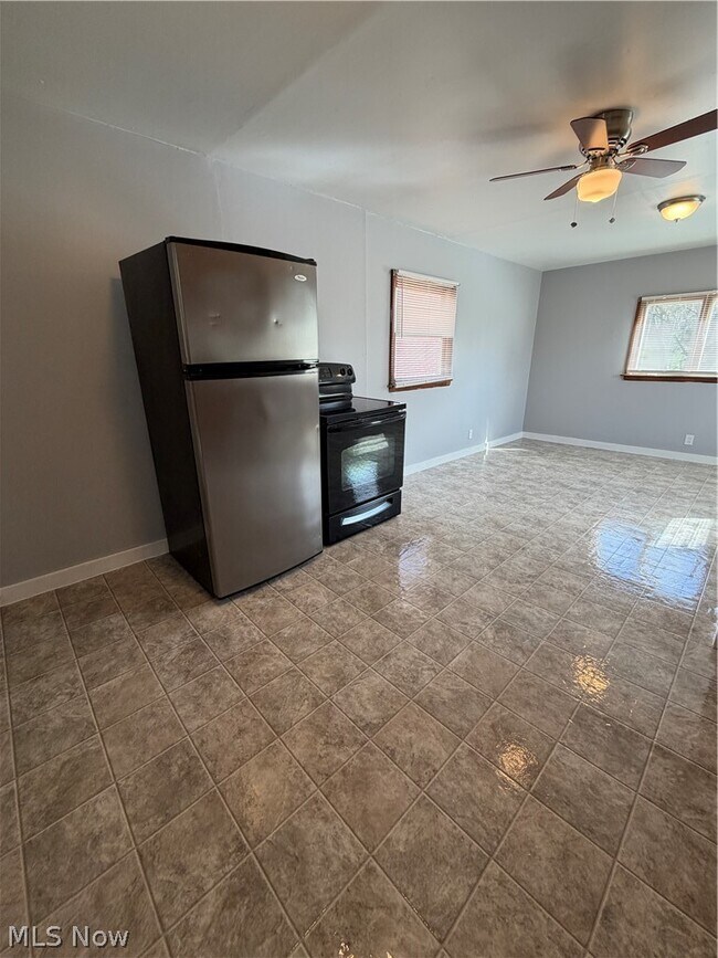 Photo - 155 Garfield Ave Unit 1/2