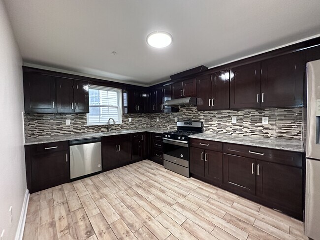 Photo - 11 Stanton St Unit Apt 3