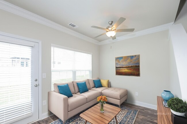 Photo - 132 Riley Cir