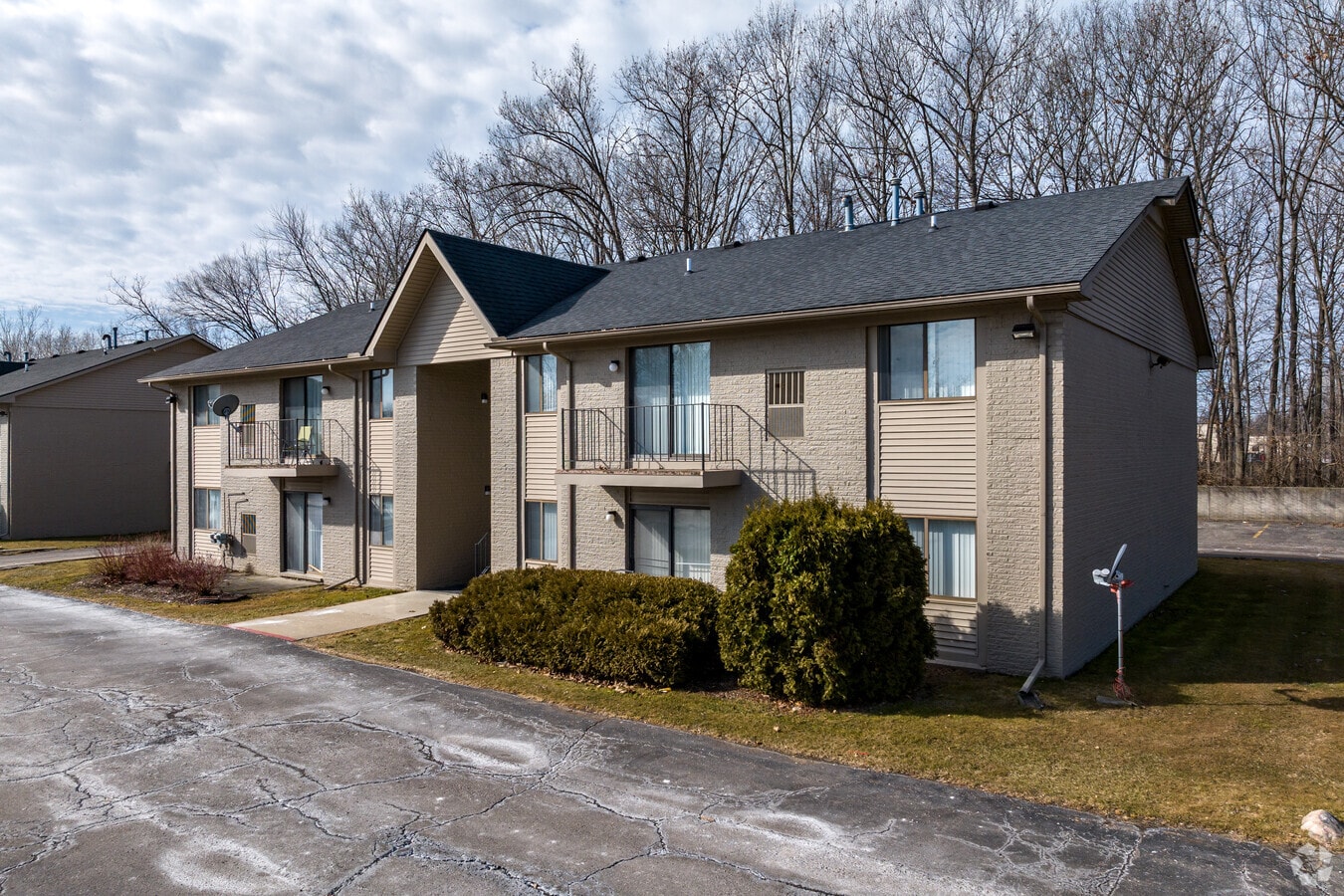 Glenwood Apartments - Glenwood Apartments
