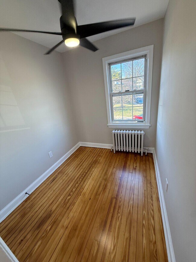 Photo - 1608 13th Rd S