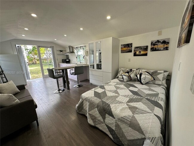 Photo - 18481 SW 208th St Unit 0