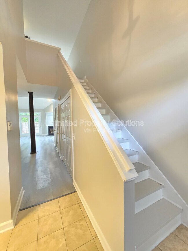 Photo - 5006 Carleton Dr