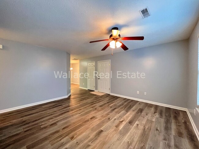 Photo - FOUNTAIN CITY: 2 BEDROOM, 2 BATHROOM CONDO IN MAPLE CHASE