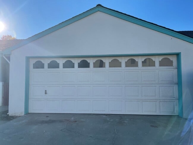 Photo - Great 4 bedroom 2 bath home