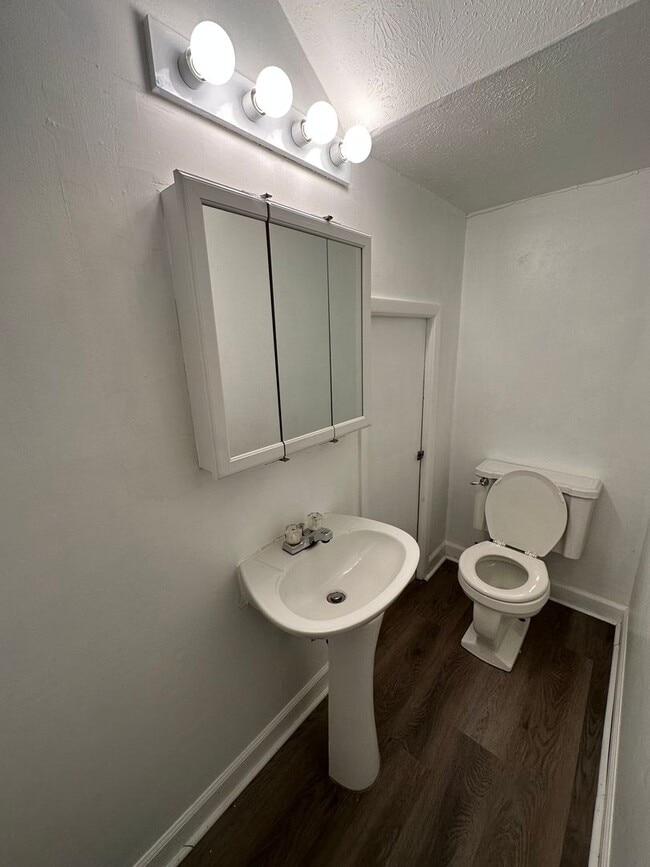 Photo - Spacious 3 bedroom in Willowick