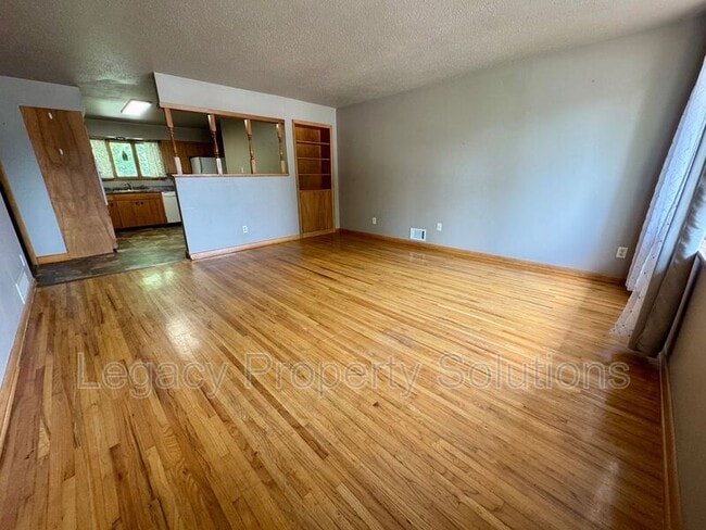 Photo - 1716 Porter Ave